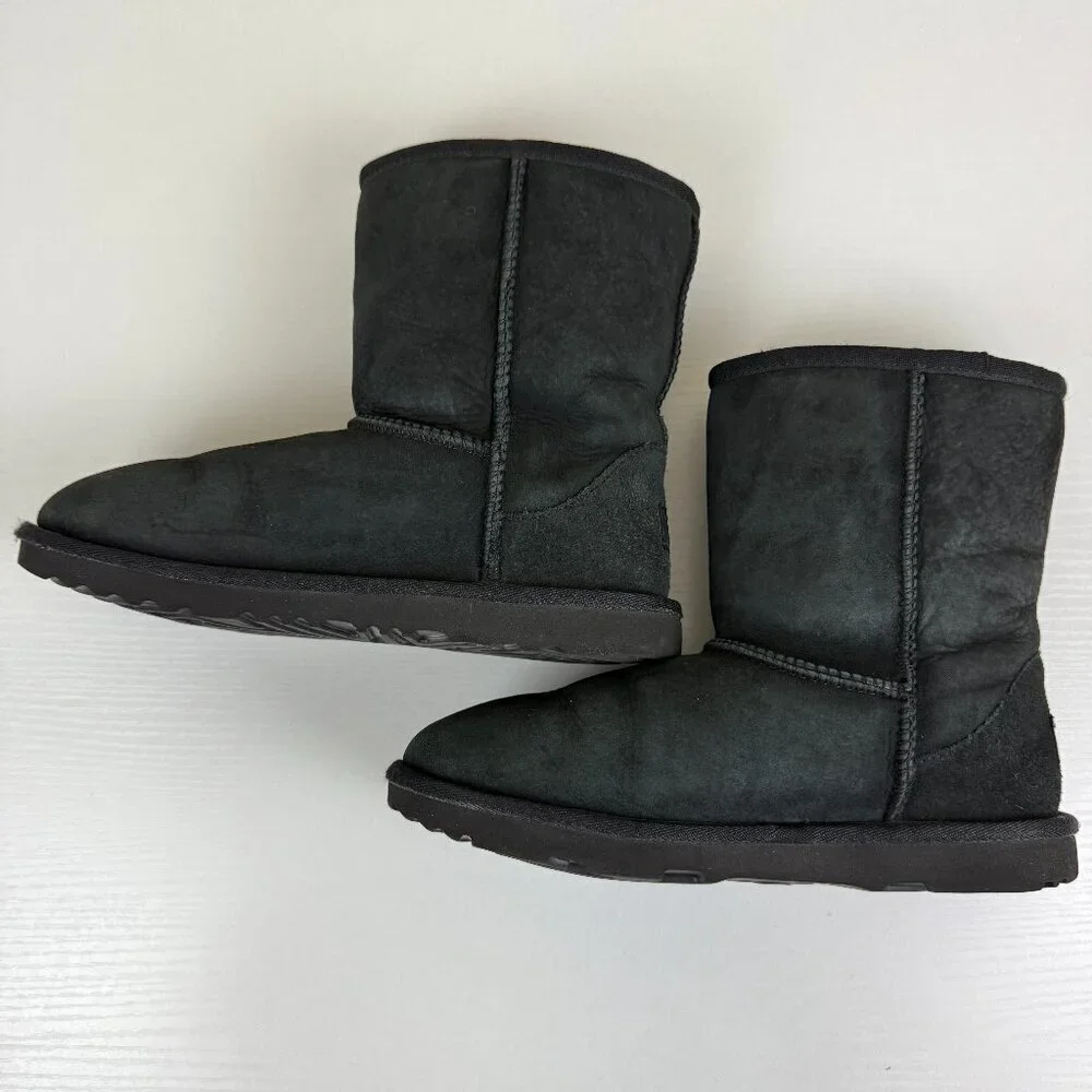 EUC UGG Kid's Classic Black Short Boots S/N 1017703K